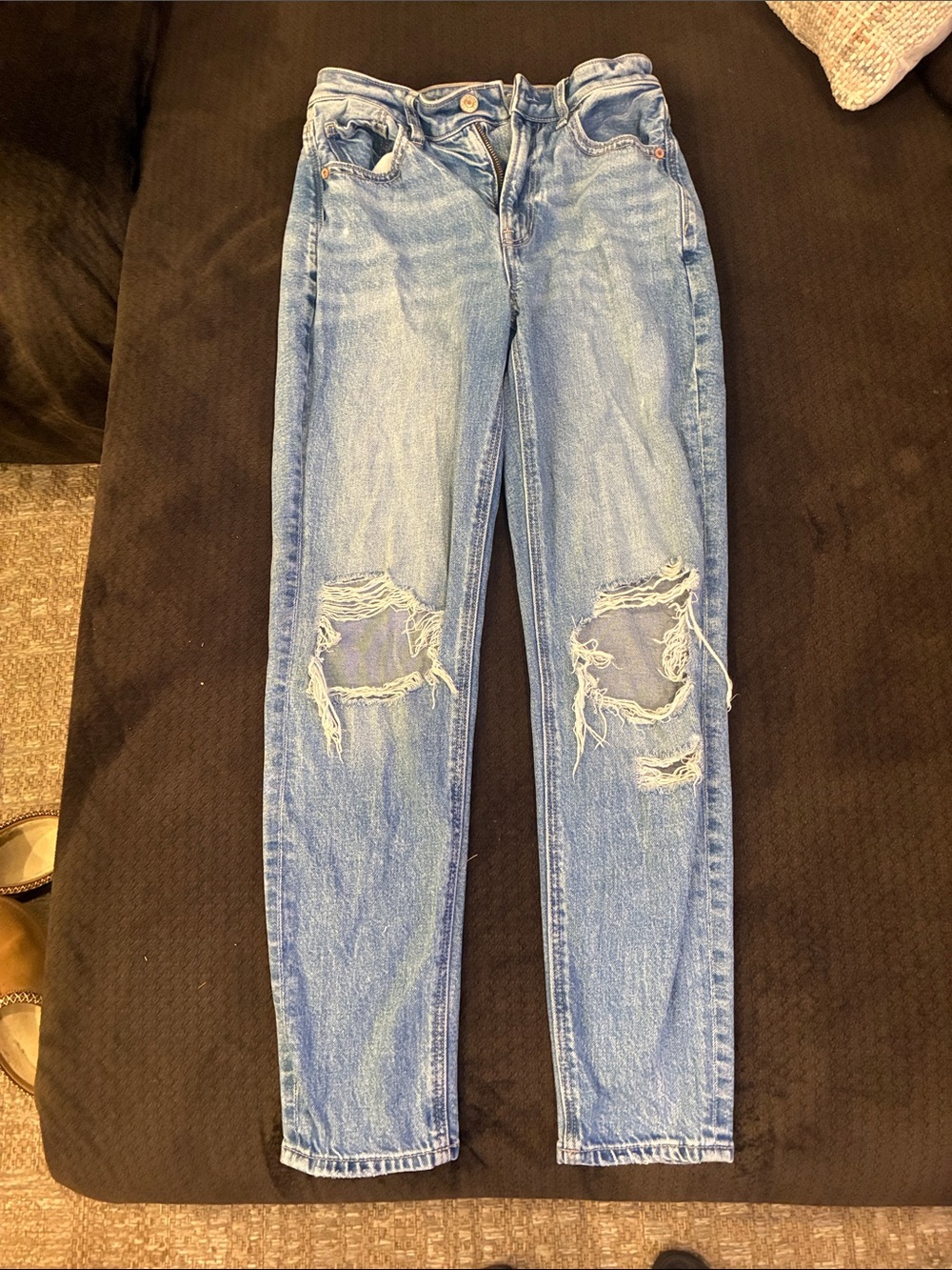 American Eagle Outfitters Light Blue Distressed Mom Jeans. Like new condition
